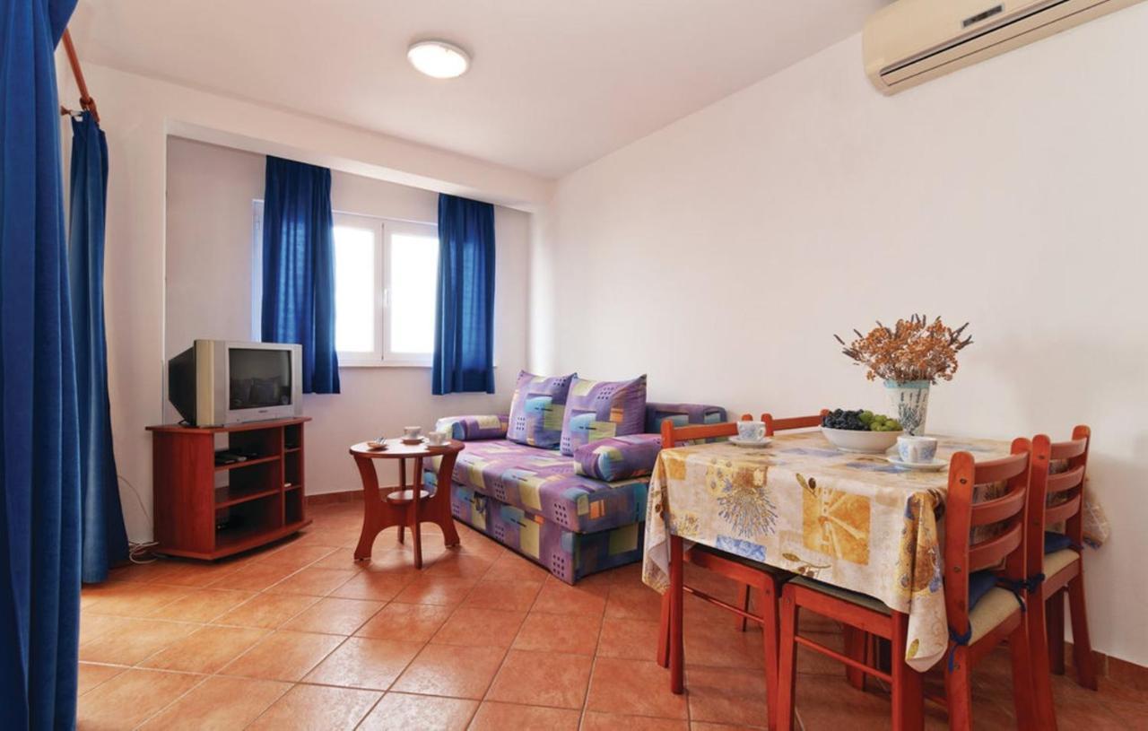 Apartments By The Sea Mandre, Pag - 4092 科兰 外观 照片