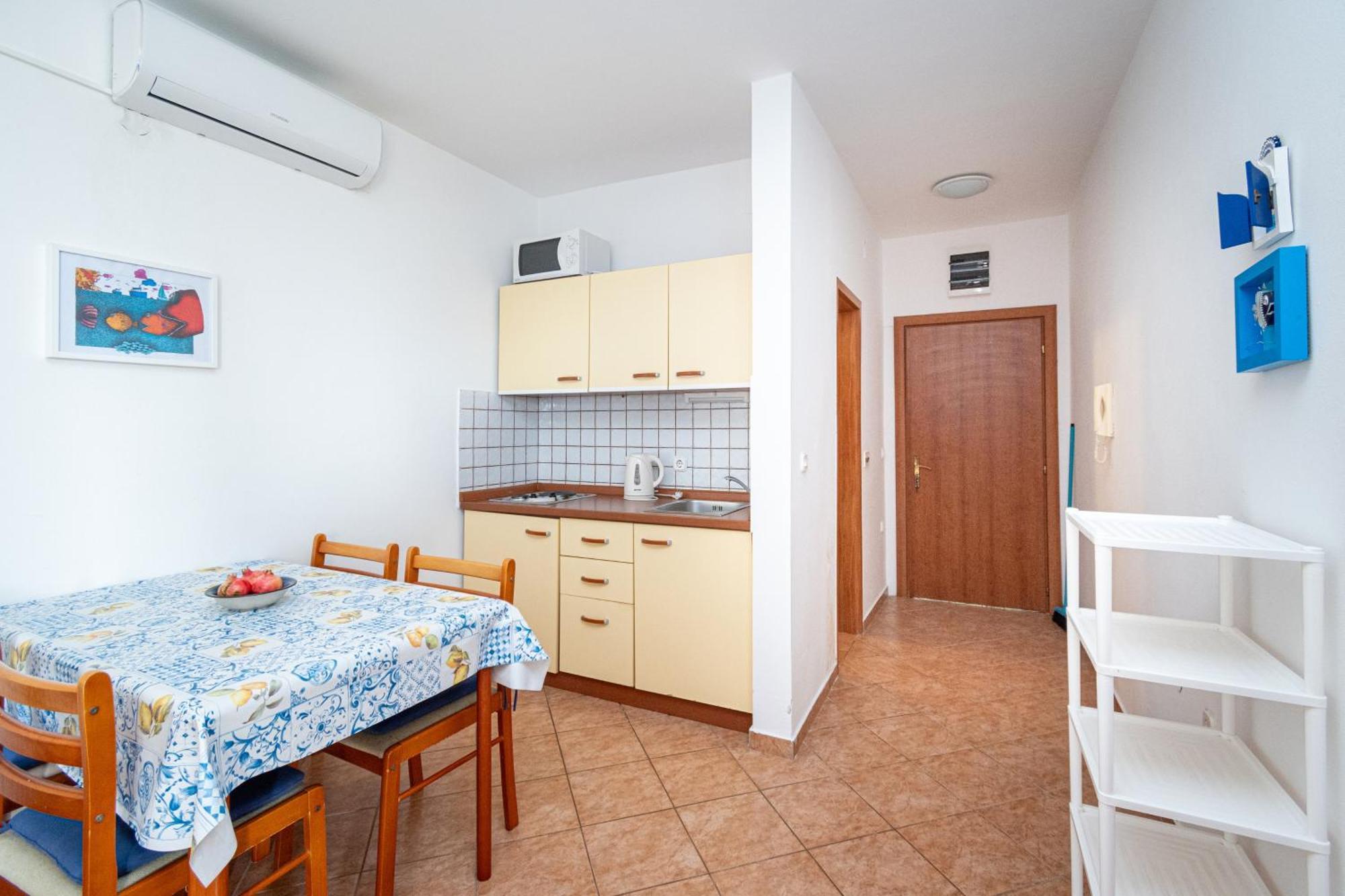 Apartments By The Sea Mandre, Pag - 4092 科兰 外观 照片